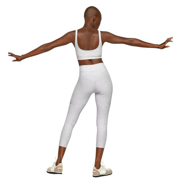 Outdoor Voices Dove Ash Gray 3/4 Two Tone Cropped Warmup Leggings - Picture 2 of 9